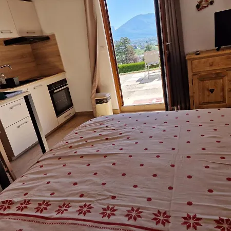Studio Bellevue Appart Independant Renove 2024 Piscine Parking Proche Centre Annecy Poisy Exterior photo